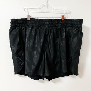 Athleta | Black Racer Run Camo Athletic Shorts XL
